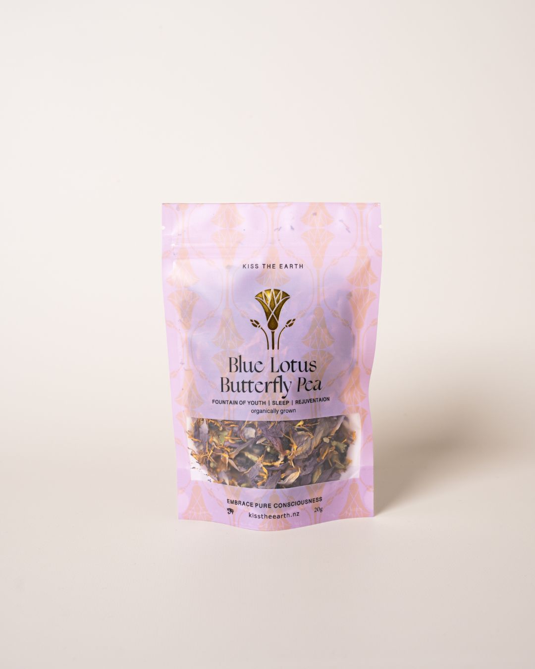 Blue lotus and butterfly pea, natural sleep tea for stress and anxiety